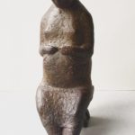 Joop Hekman, ‘Oude Spaanse vrouw I’ (1970) brons, 25 cm (h)